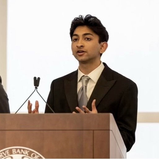 A Descriptive Analysis of the Post-COVID-19 Labor Market for Recent Graduates